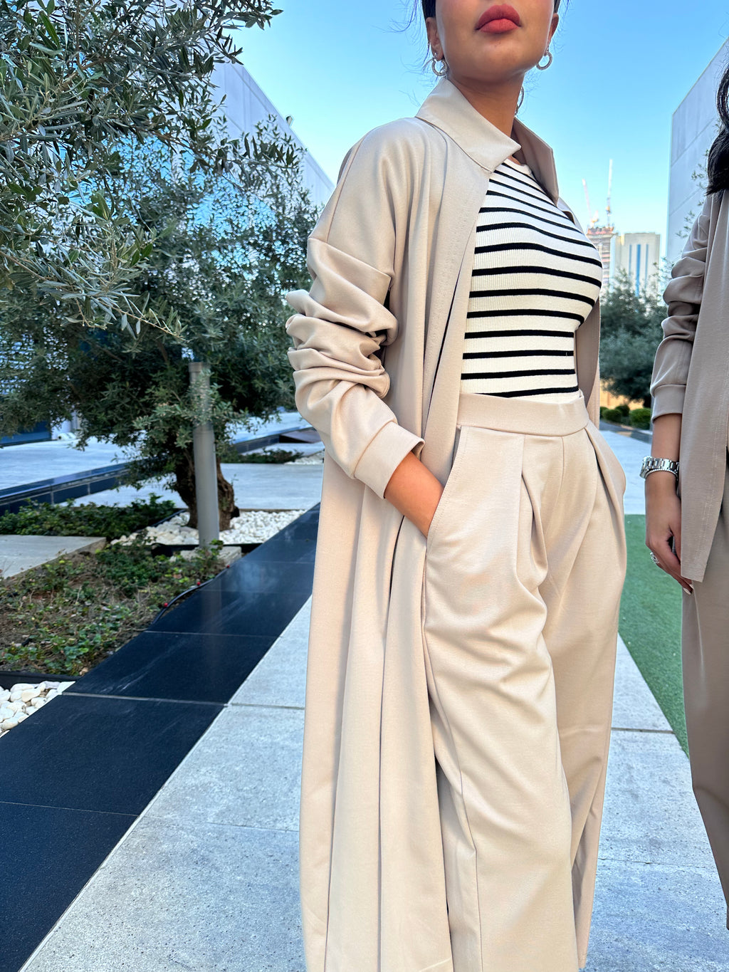 Timeless set in Greyish