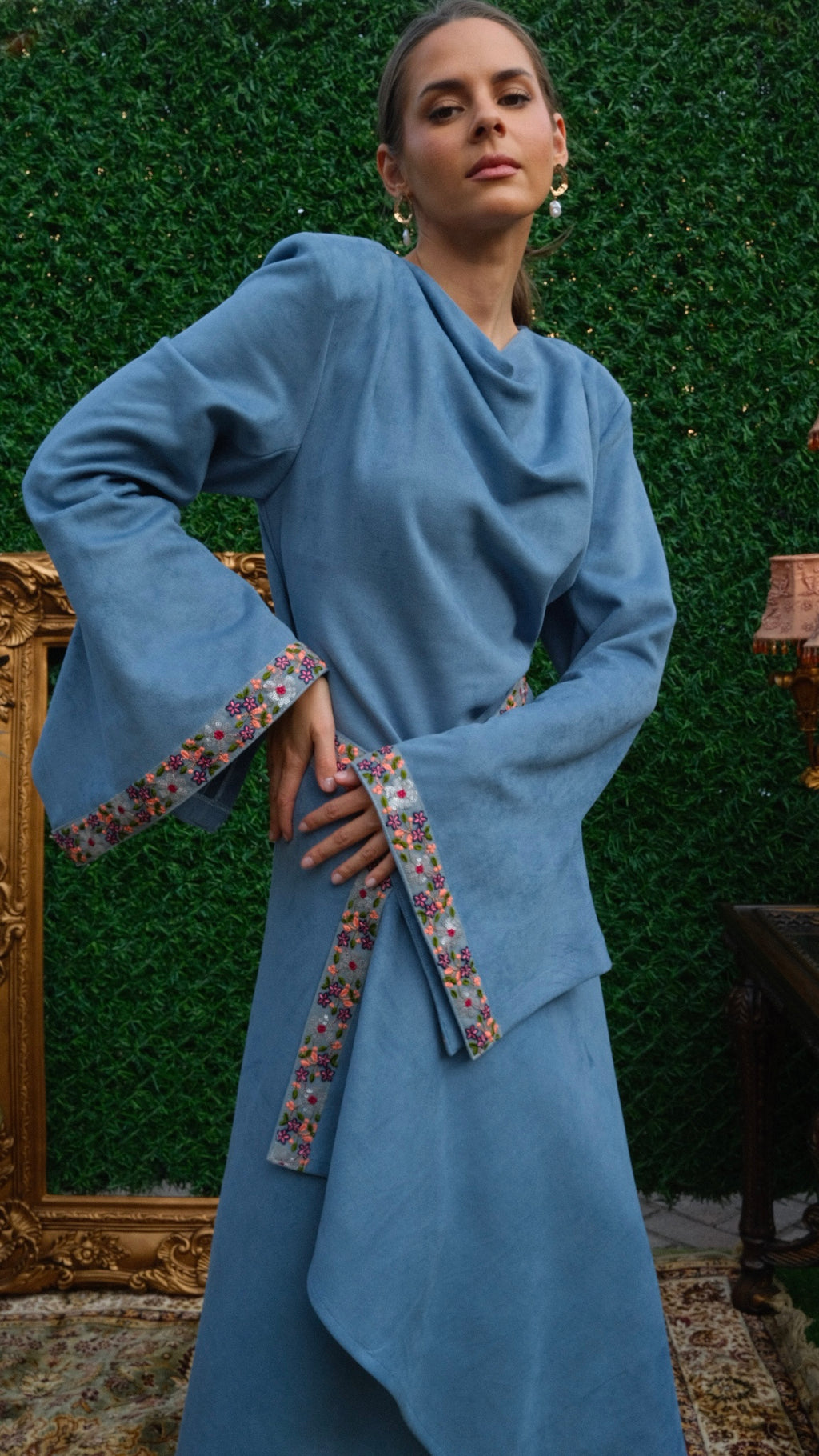 BlUE SUEDE