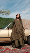Load image into Gallery viewer, Daily khaki

