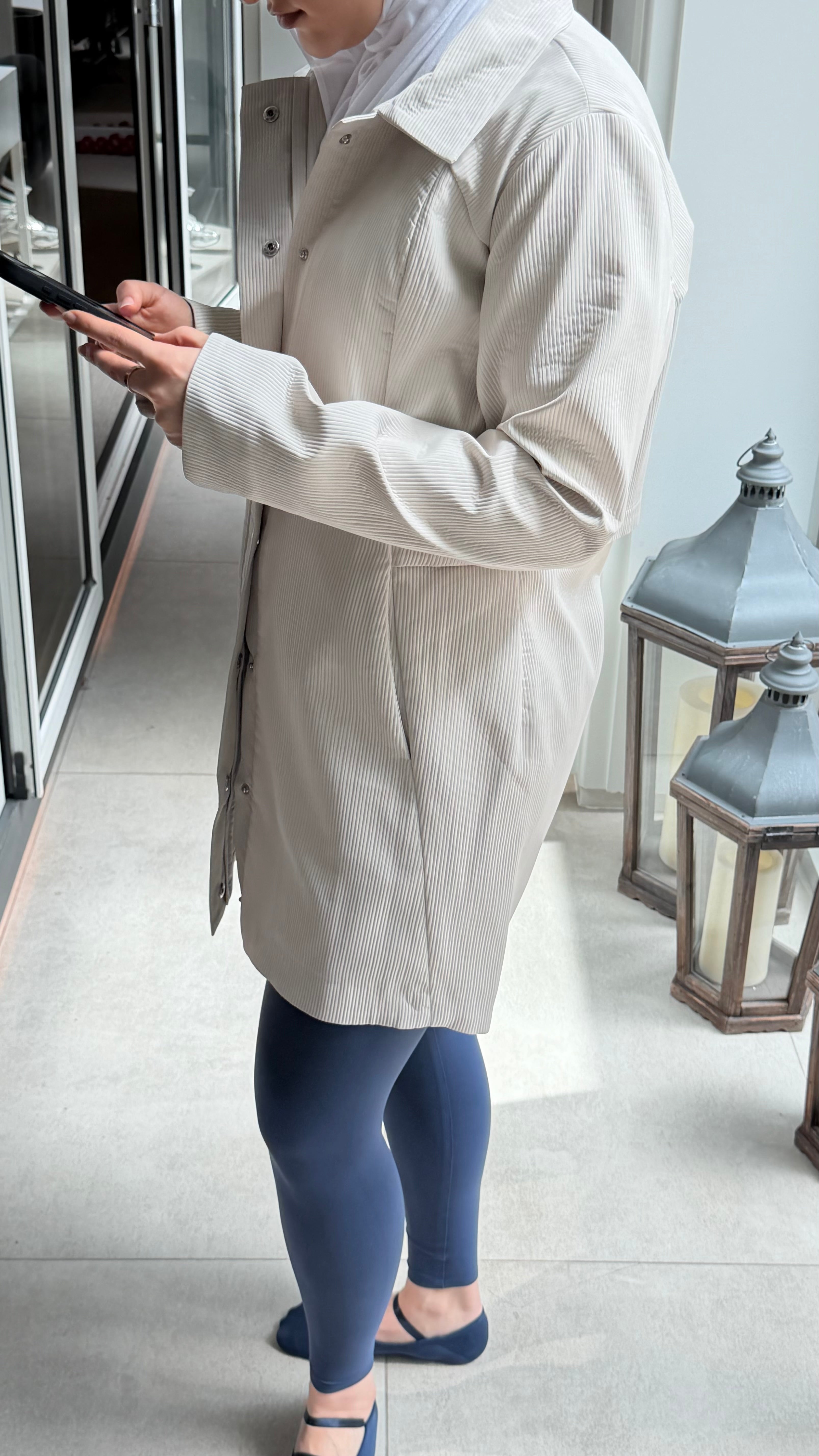 Aura&Arc in light beige