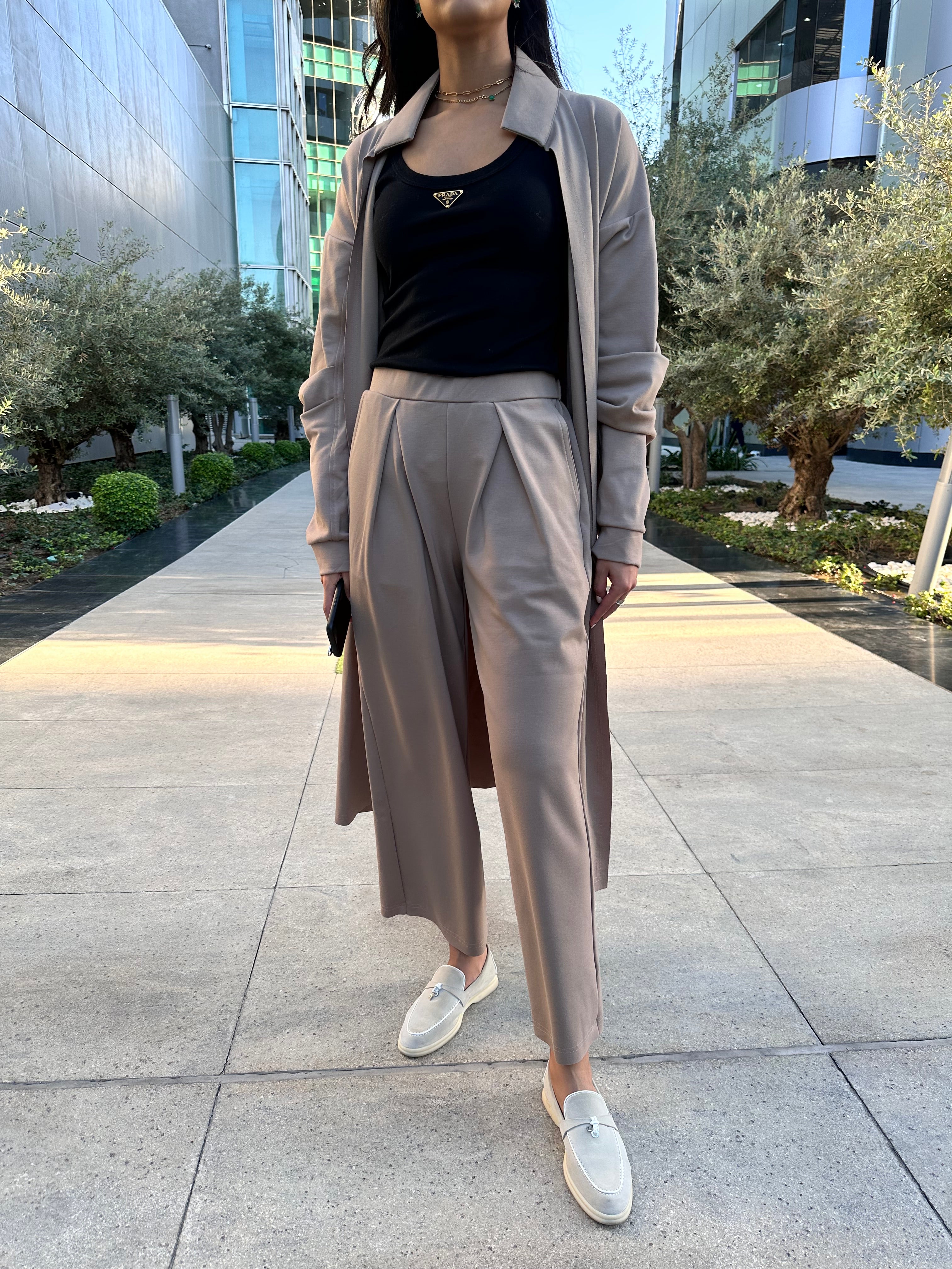 Timeless set in beige