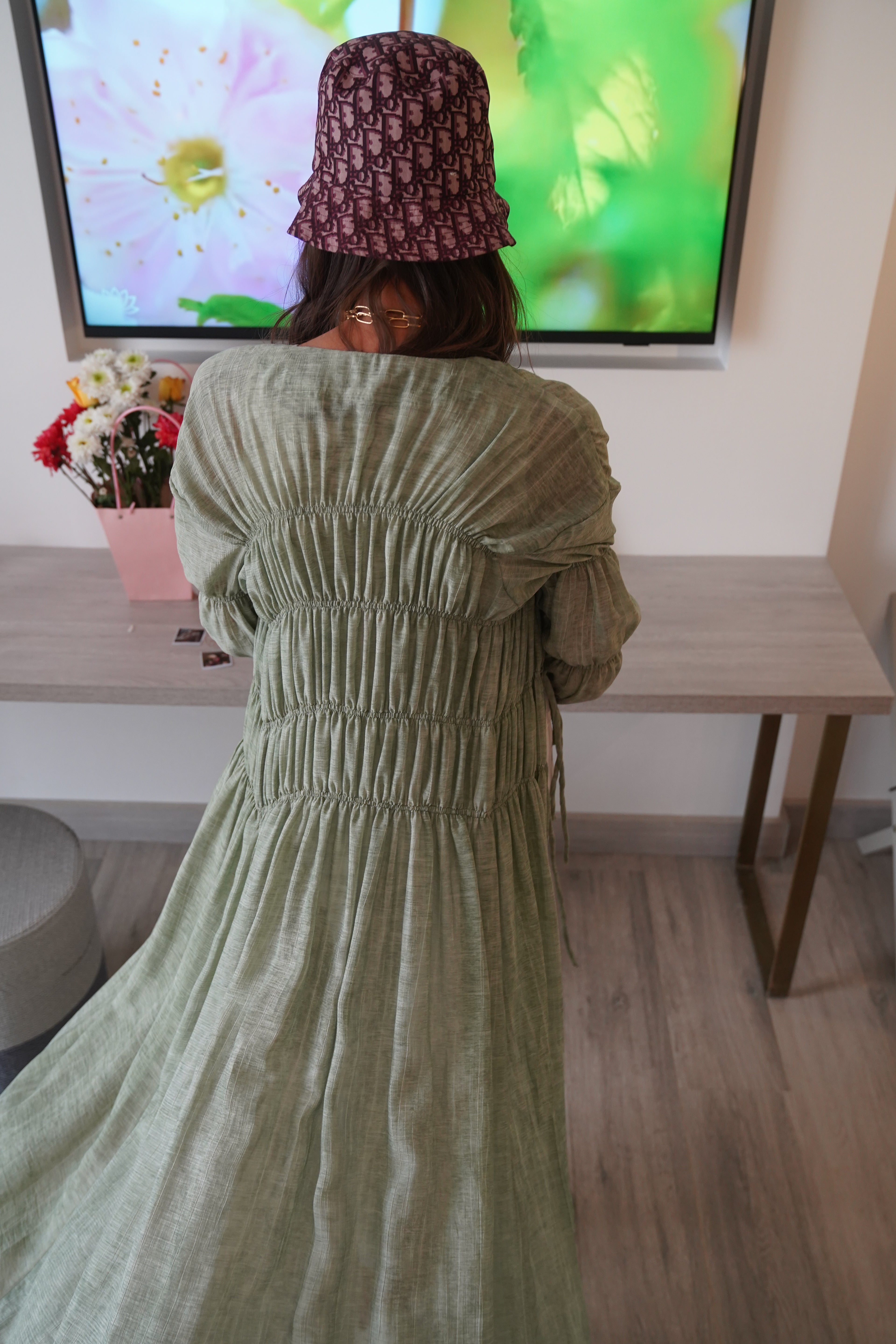 Light cardigan (coverup)